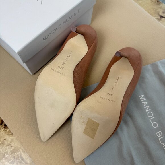 MANOLO BLAHNIK Linen BB 105 Pumps Size 6.5 - Picture 4 of 6